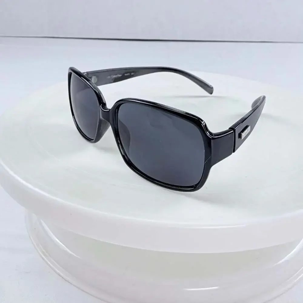 Calvin Klein R6075 Sunglasses Black with Hard Case